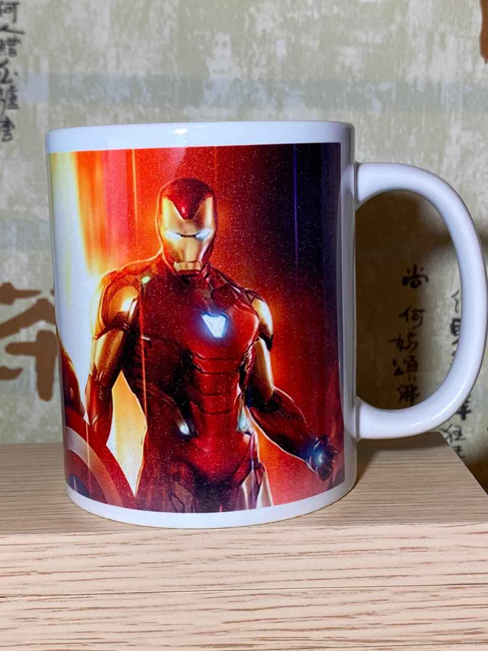 Tazas y cuadros