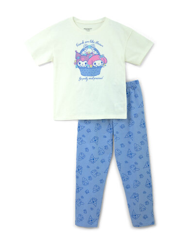 Pijama- Friends Are...